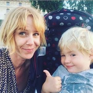 Meet your Posher, Claire